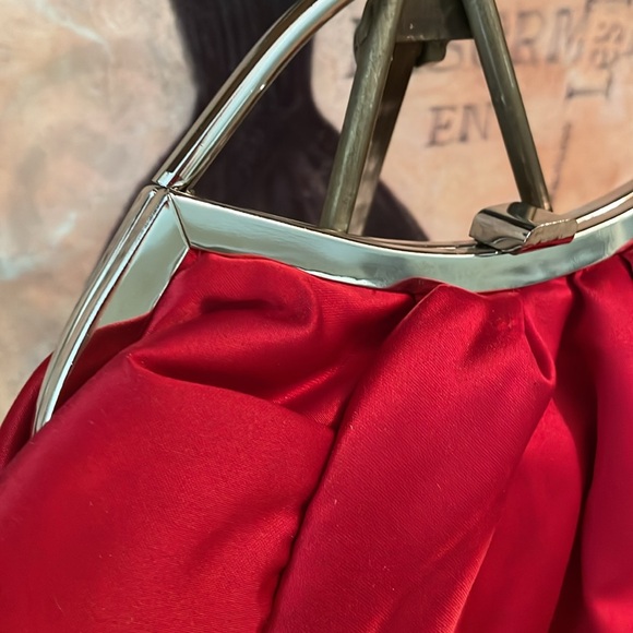 New Bright Red Satin Evening Bag by Lulu Townsend - Picture 3 of 6